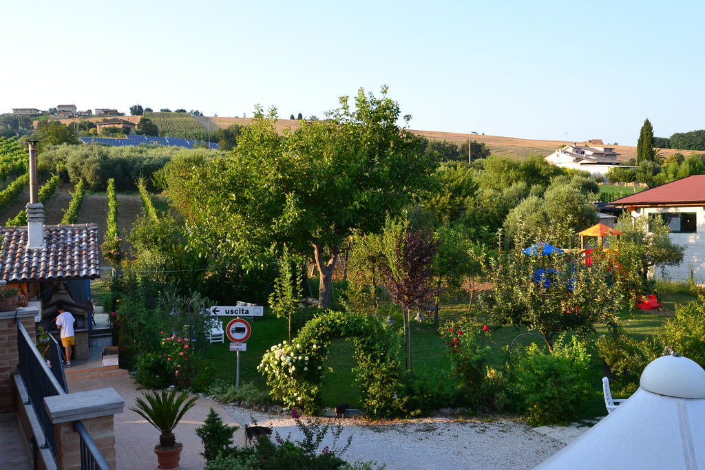 Agriturismo Le Vigne Фермо Екстер'єр фото