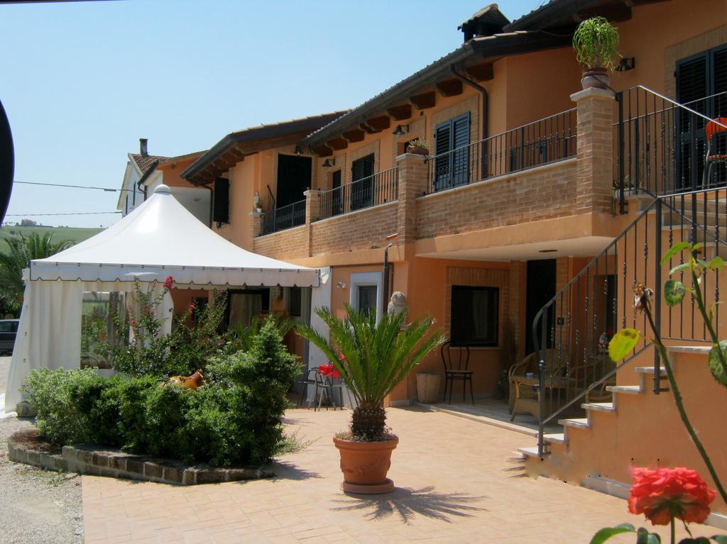 Agriturismo Le Vigne Фермо Екстер'єр фото