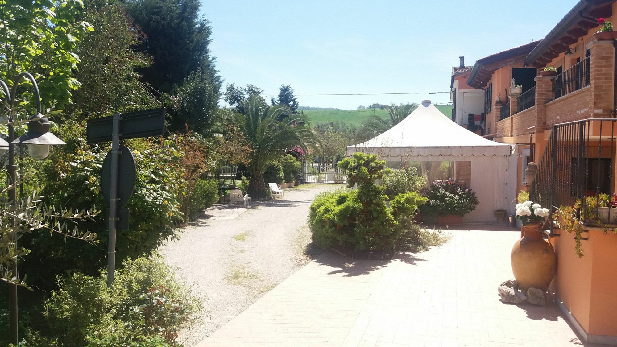 Agriturismo Le Vigne Фермо Екстер'єр фото